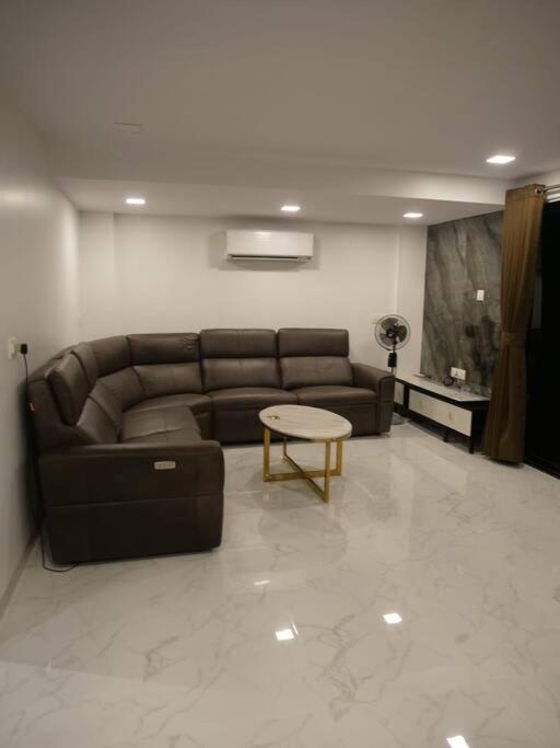 Stayhaven Starmount 4Bhk & Pool Bombay Extérieur photo
