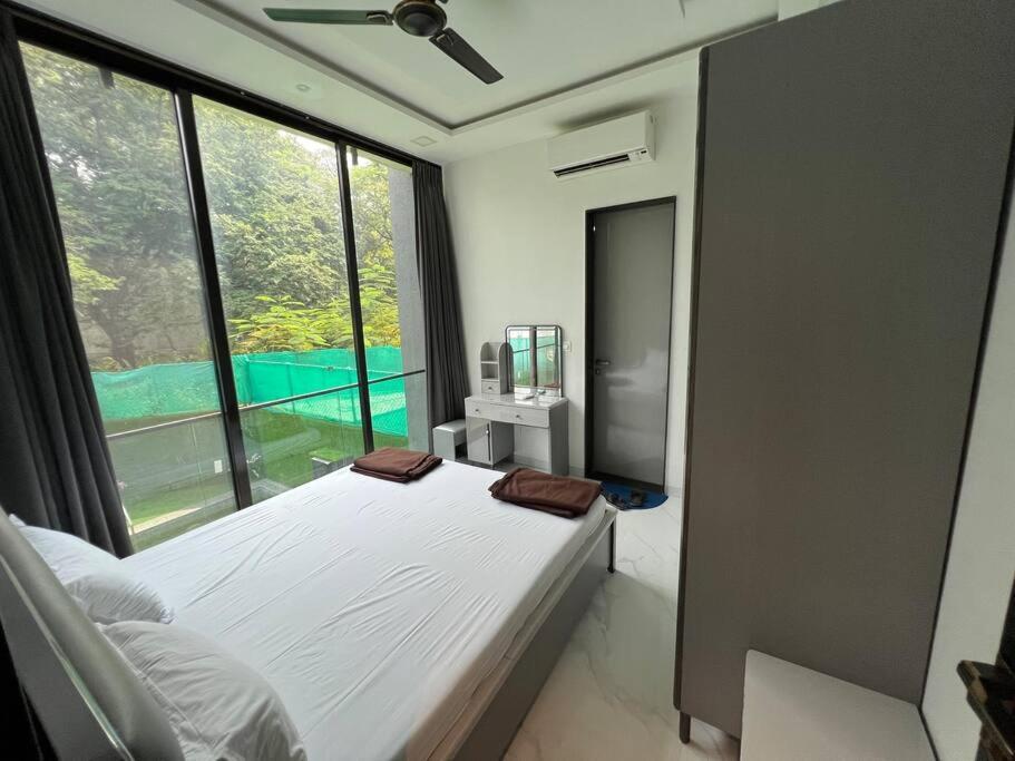 Stayhaven Starmount 4Bhk & Pool Bombay Extérieur photo