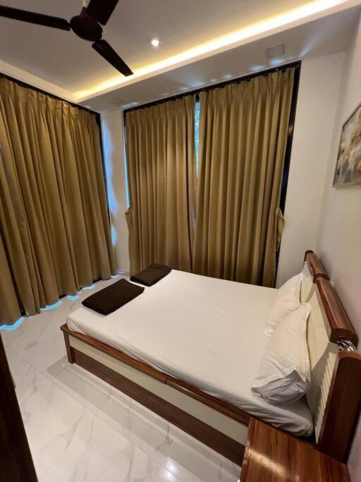 Stayhaven Starmount 4Bhk & Pool Bombay Extérieur photo